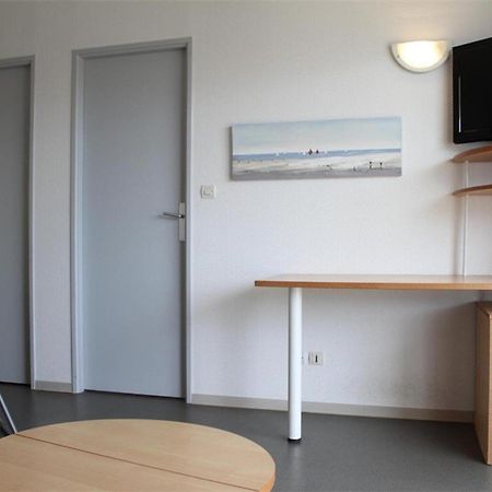 Appartement Studio La Rochelle, 2 pièces, 4 personnes - FR-1-246-177 à La Rochelle  Extérieur photo