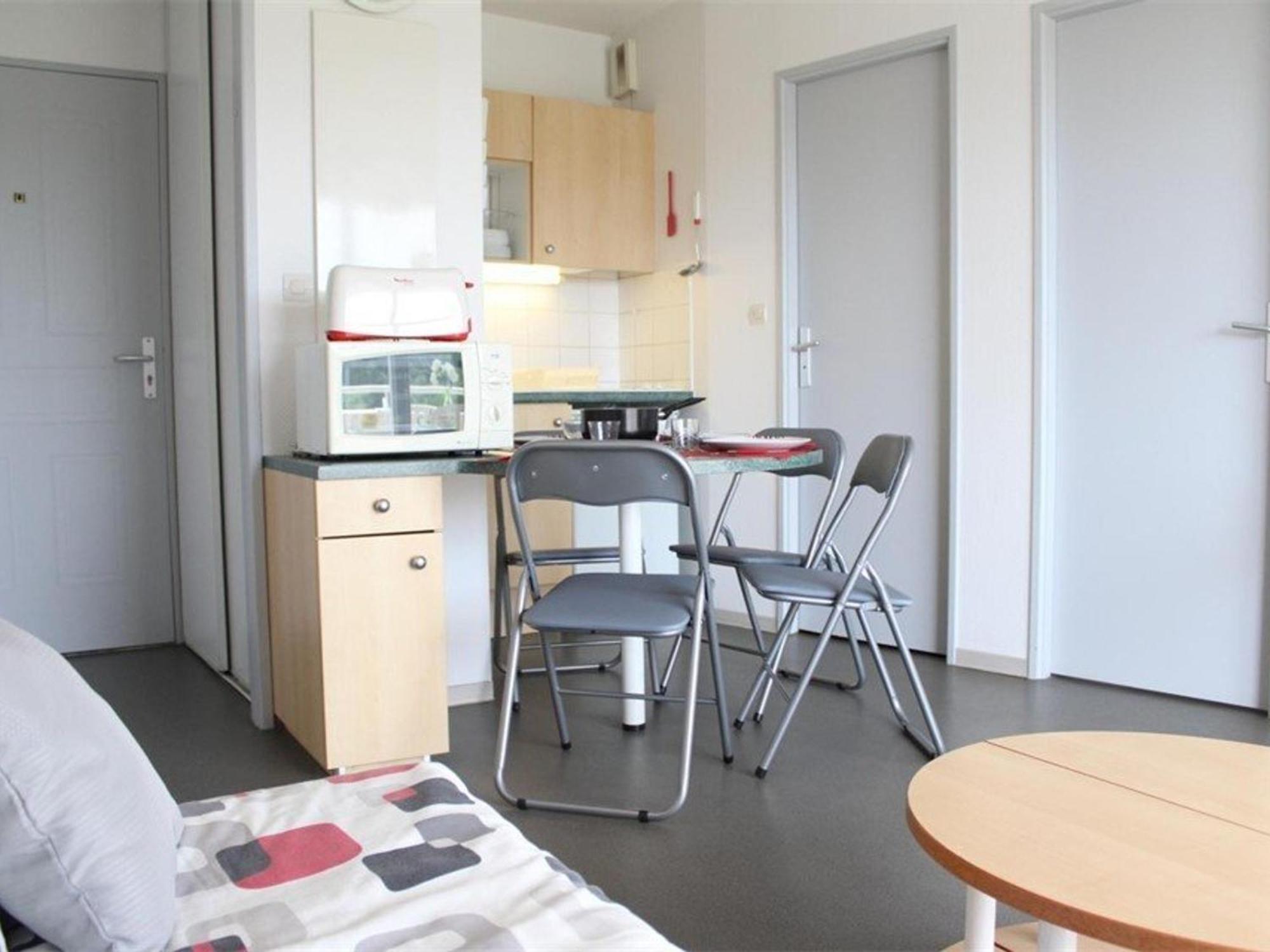 Appartement Studio La Rochelle, 2 pièces, 4 personnes - FR-1-246-177 à La Rochelle  Extérieur photo